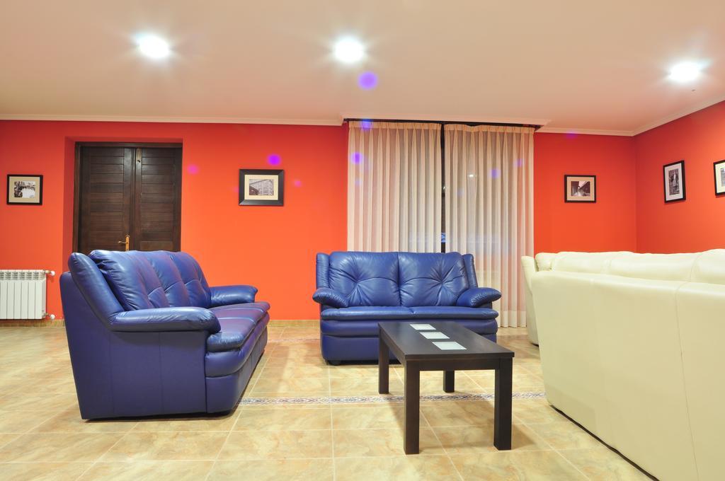 Hostal Europa San Roque del Acebal エクステリア 写真