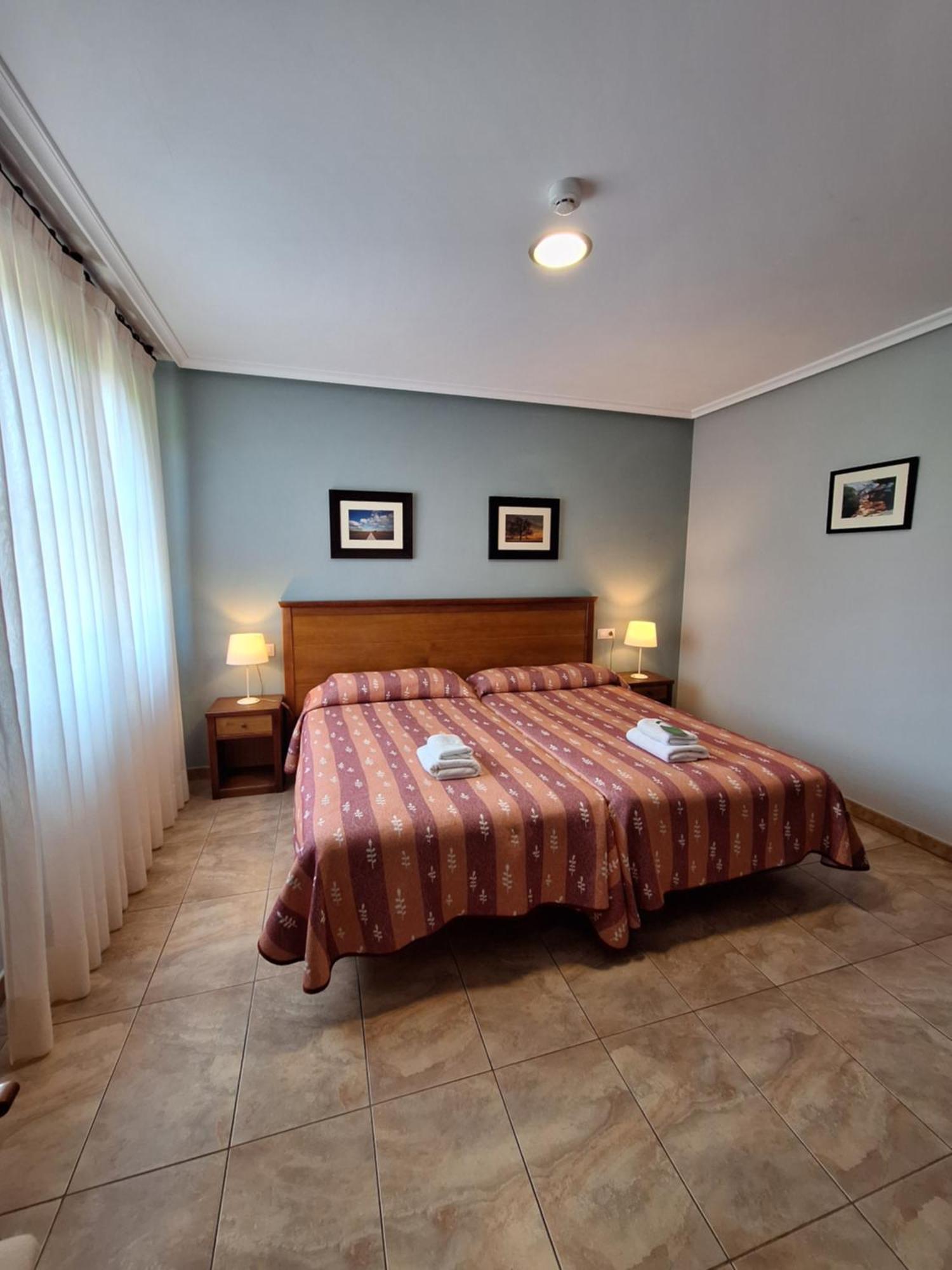 Hostal Europa San Roque del Acebal エクステリア 写真