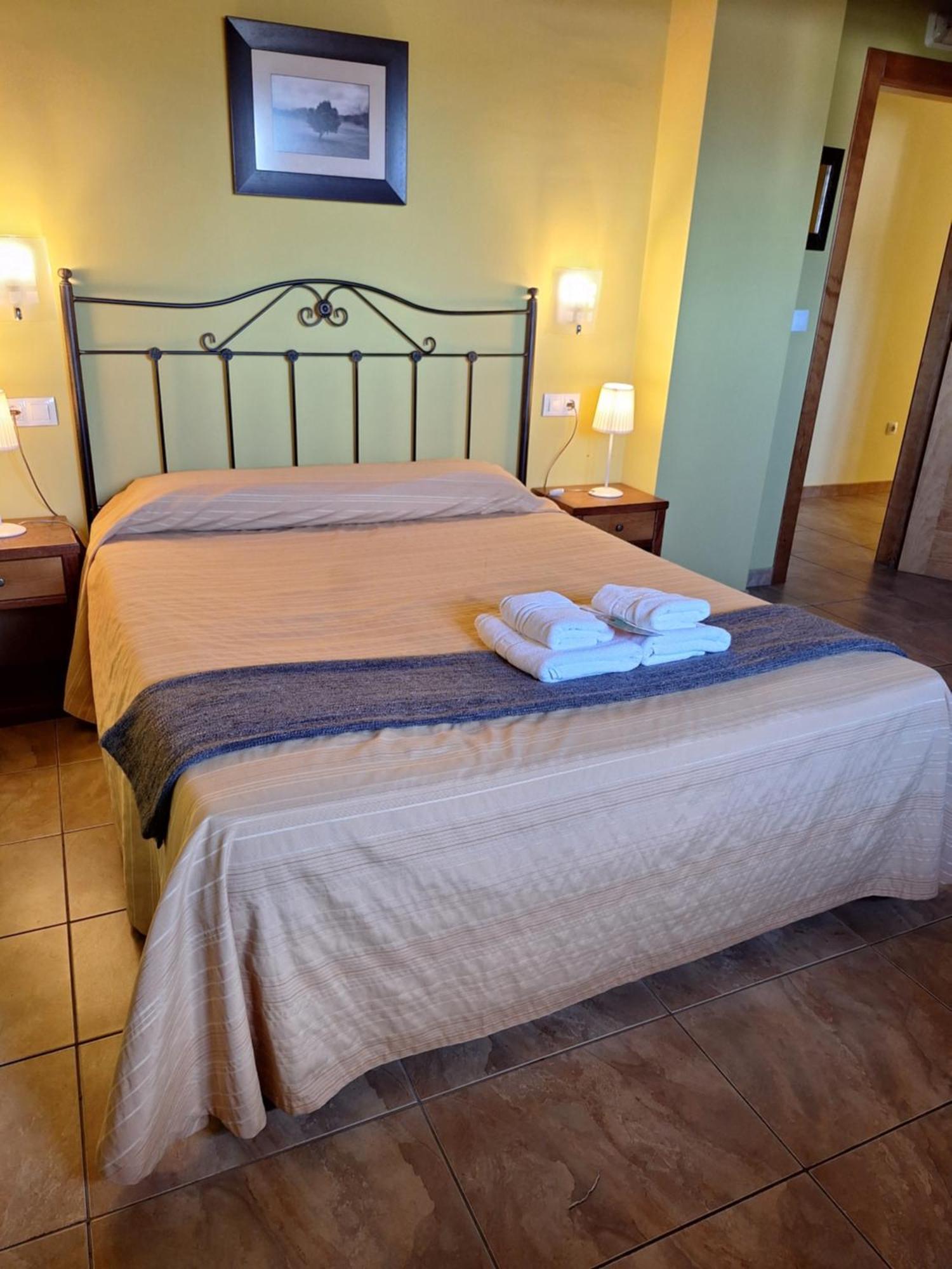 Hostal Europa San Roque del Acebal エクステリア 写真