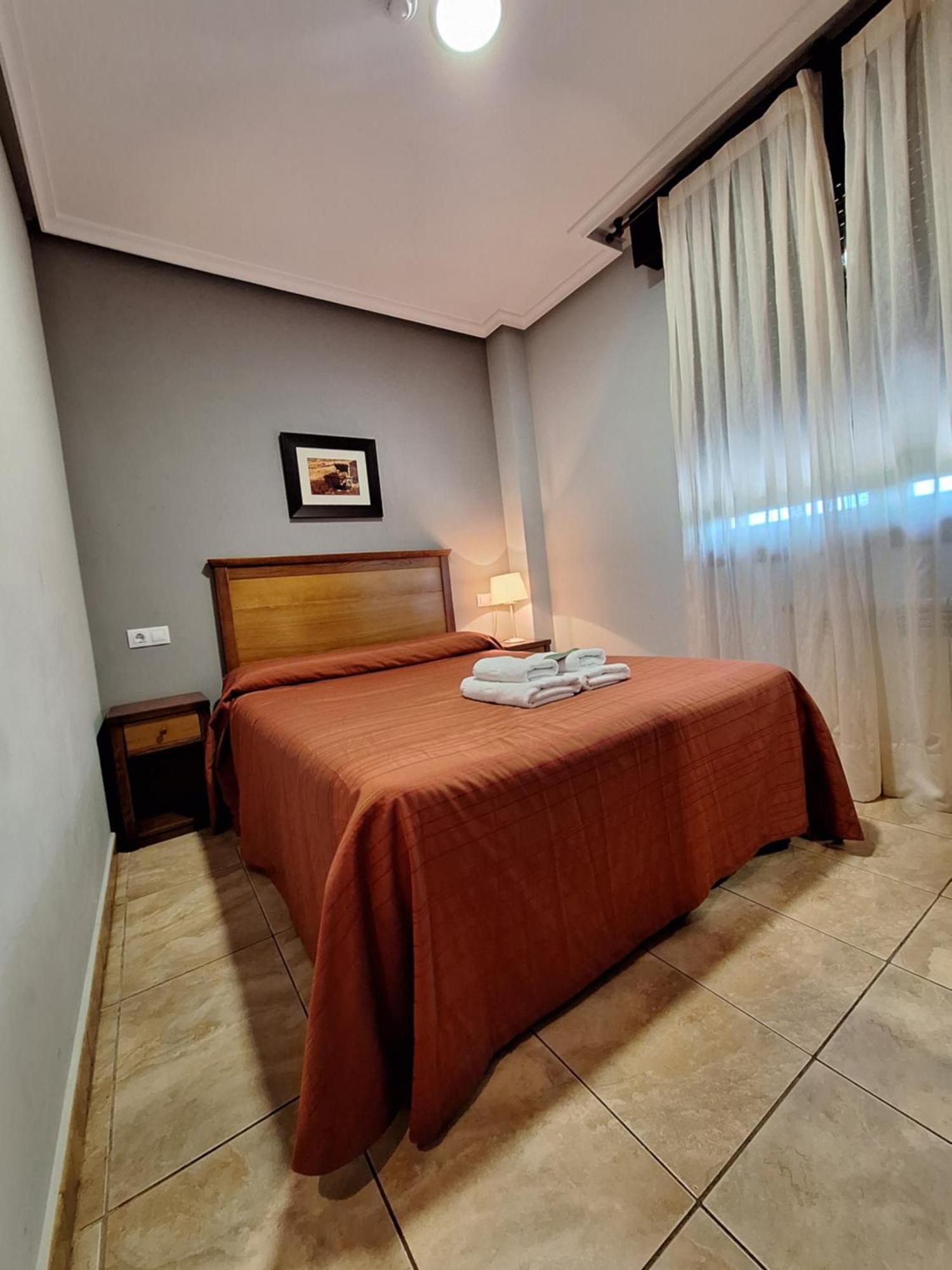 Hostal Europa San Roque del Acebal エクステリア 写真
