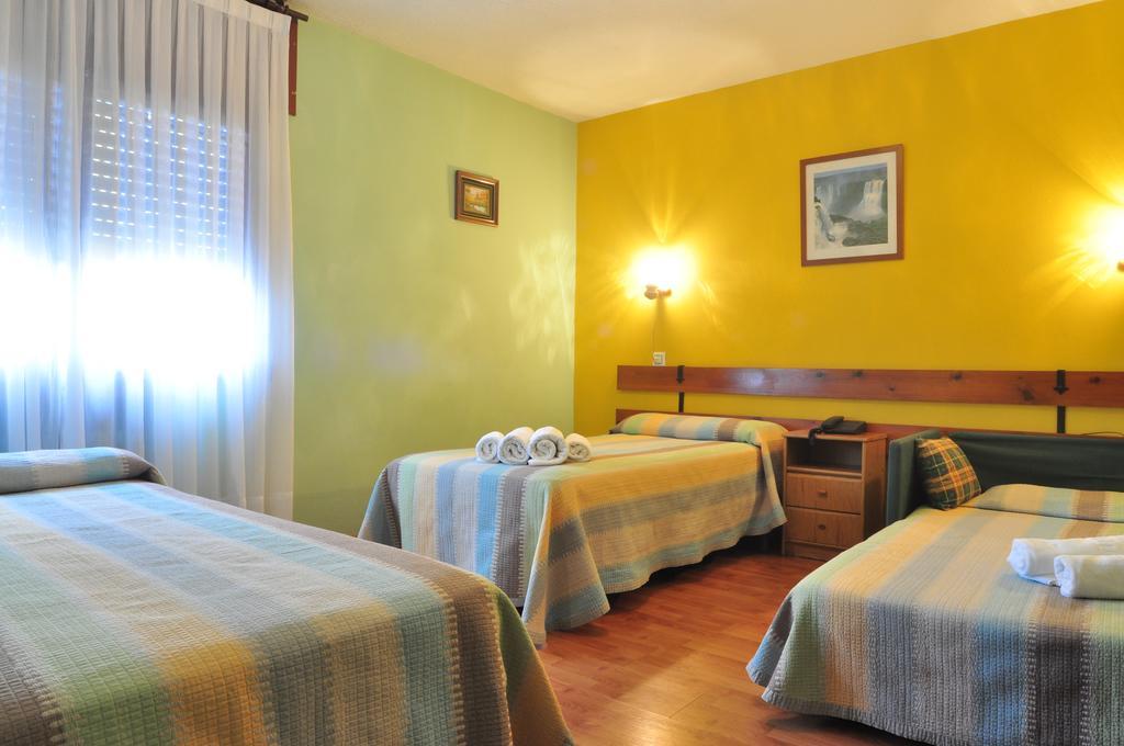 Hostal Europa San Roque del Acebal エクステリア 写真