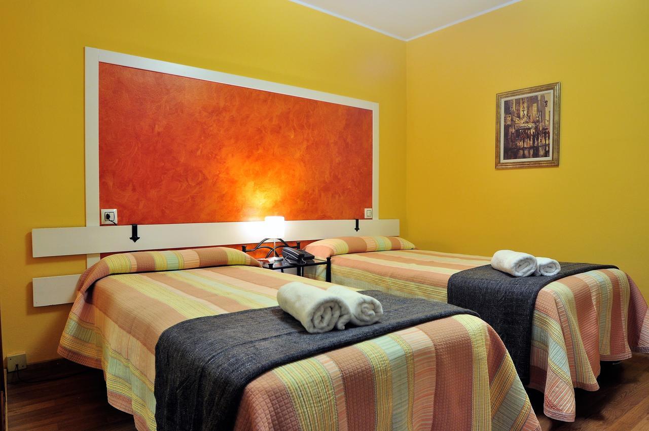 Hostal Europa San Roque del Acebal エクステリア 写真
